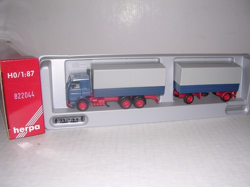 Camión cubierto HERPA #822044 Scania con remolque cubierto de 20' "azul" H.O. Escala 1/87 | Zustand: New