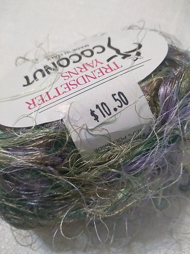 TRENDSETTER YARN DYE EYELASH YARN POLYAMIDE - 1.75 OZ ITALY Green Purple Ivory - Picture 5 of 8