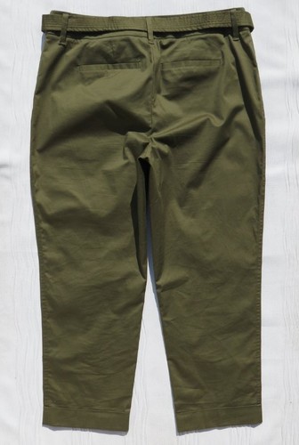 $79 CHICO’S US 1.5 Petite 10P Green Stretch Cotton Twill Belted Utility Pants - Picture 4 of 5