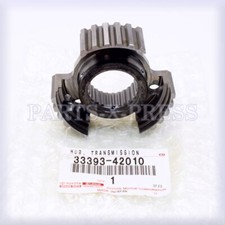 OEM GENUINE TOYOTA COROLLA SCION XB M/T TRANSMISSION CLUTCH HUB NO.3 33393-42010