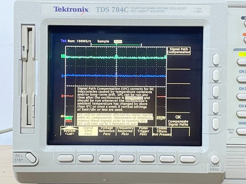 Osciloscopio Tektronix TDS784C 1GHz 4GS/s en perfecto estado de funcionamiento. - Imagen 5 de 17