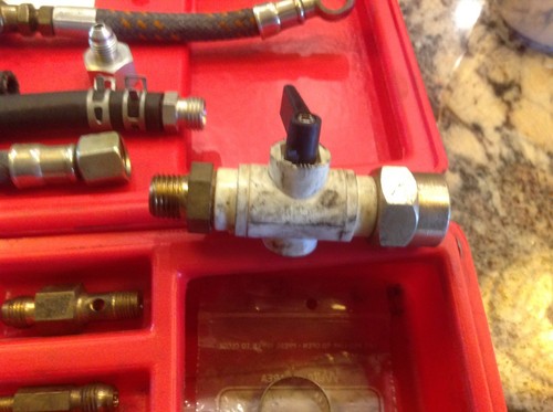 Snap-On Tools FUEL INJECTION ADAPTER SET For IMPORTS PLUS MORE! - Picture 3 of 11