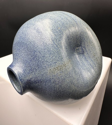 Vase pincé à petit col en céramique signé JULIA - Picture 4 of 9