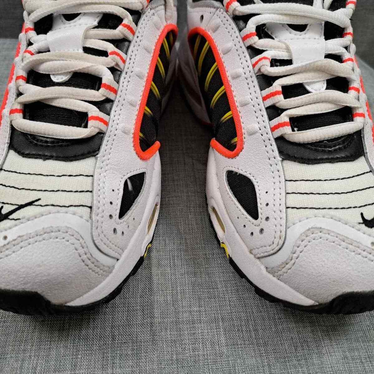 日本未入荷!★NIKE AIR MAX TAILWIND 4 IV WHITE BLACK CRIMSON Nike Air Max Tailwind 4 White Black Crimson Yellow Kid Size