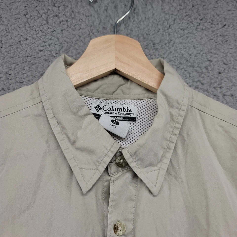 Columbia PFG shirt men's Medium Tan Short Sleeve Caped Fishing Shirt - Image 3 of 4