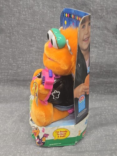 1999 Tyco Sesame Street Rock And Roll Zoe Plush Figure Sings And Moves NEW - Picture 4 of 4