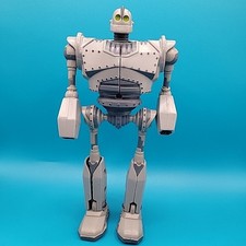 Transforming The Iron Giant Warner Bros 1999 Trendmasters Figure 