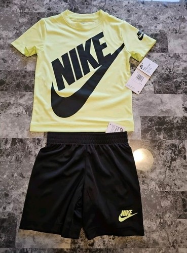 Nike Outfit Boys Shorts & T-Shirt Two Piece Set xs size 4 - Picture 2 of 5