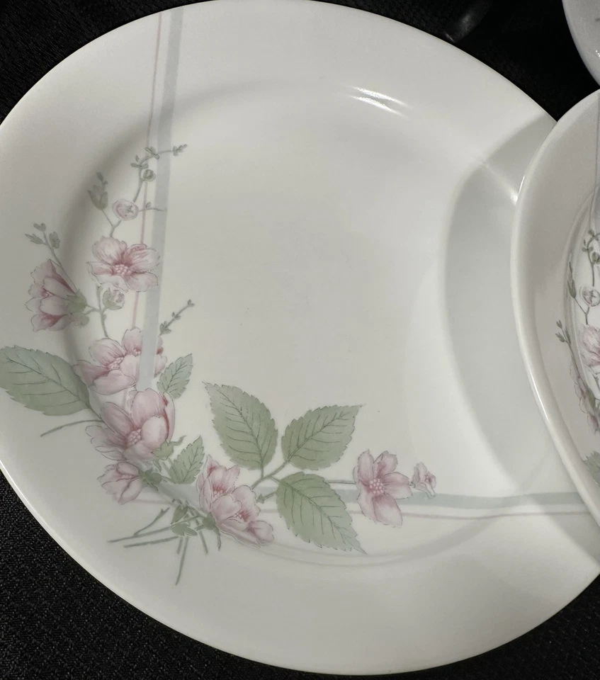 "Juego de 4 platos de cena vintage Corelle Veranda rosa verde rosas silvestres de 10,25"" usados en excelente estado" Foto 3 de 4