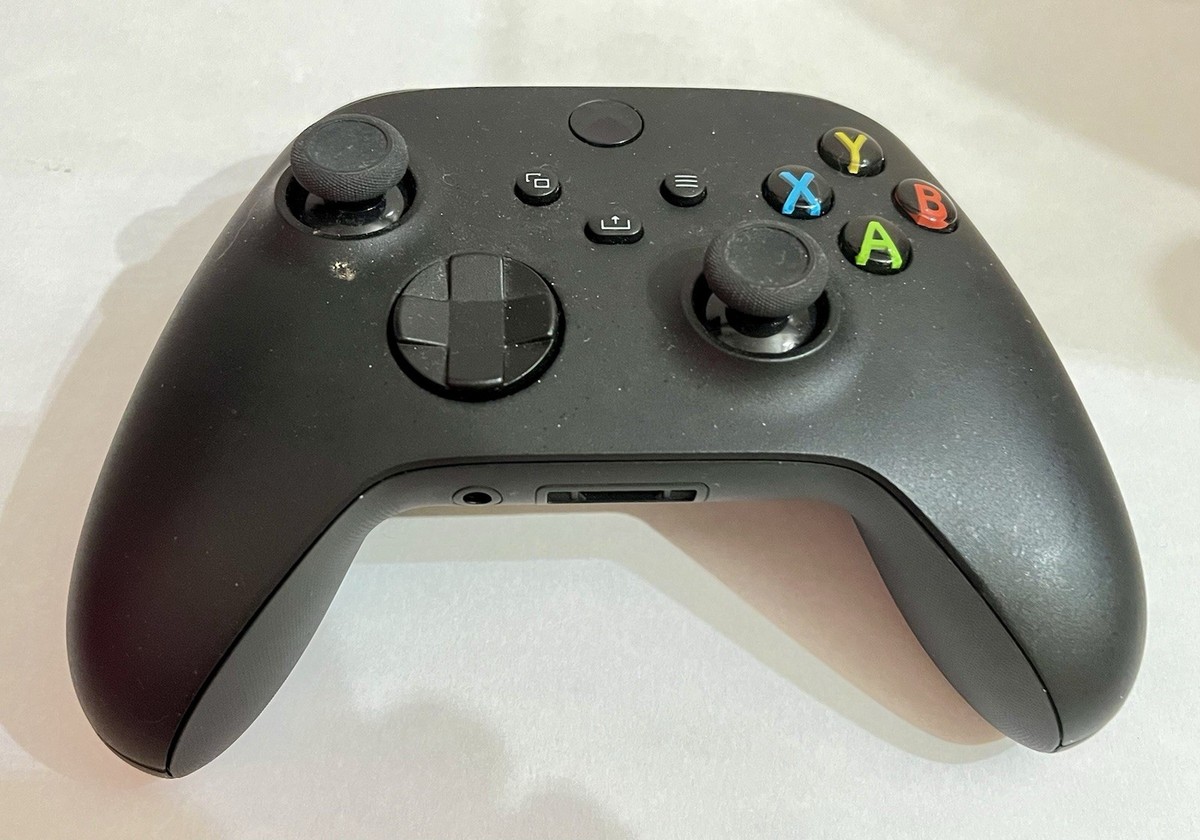 Microsoft Xbox One Wireless Controller Black M1142084-007