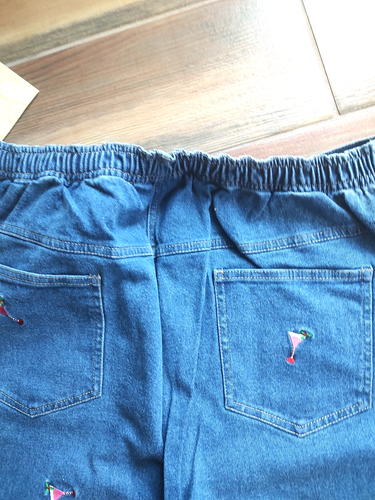 Quacker Factory "Holiday Drinks" Women's XL Denim Jeans Elastic inseam: 28.5" - Picture 10 of 11