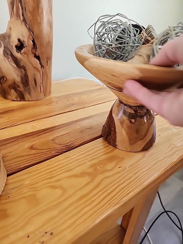 Beautful Hand-turned Oak Tree Wood Bowl Raw Edge Bark Base Pedestal  - Picture 18 of 23