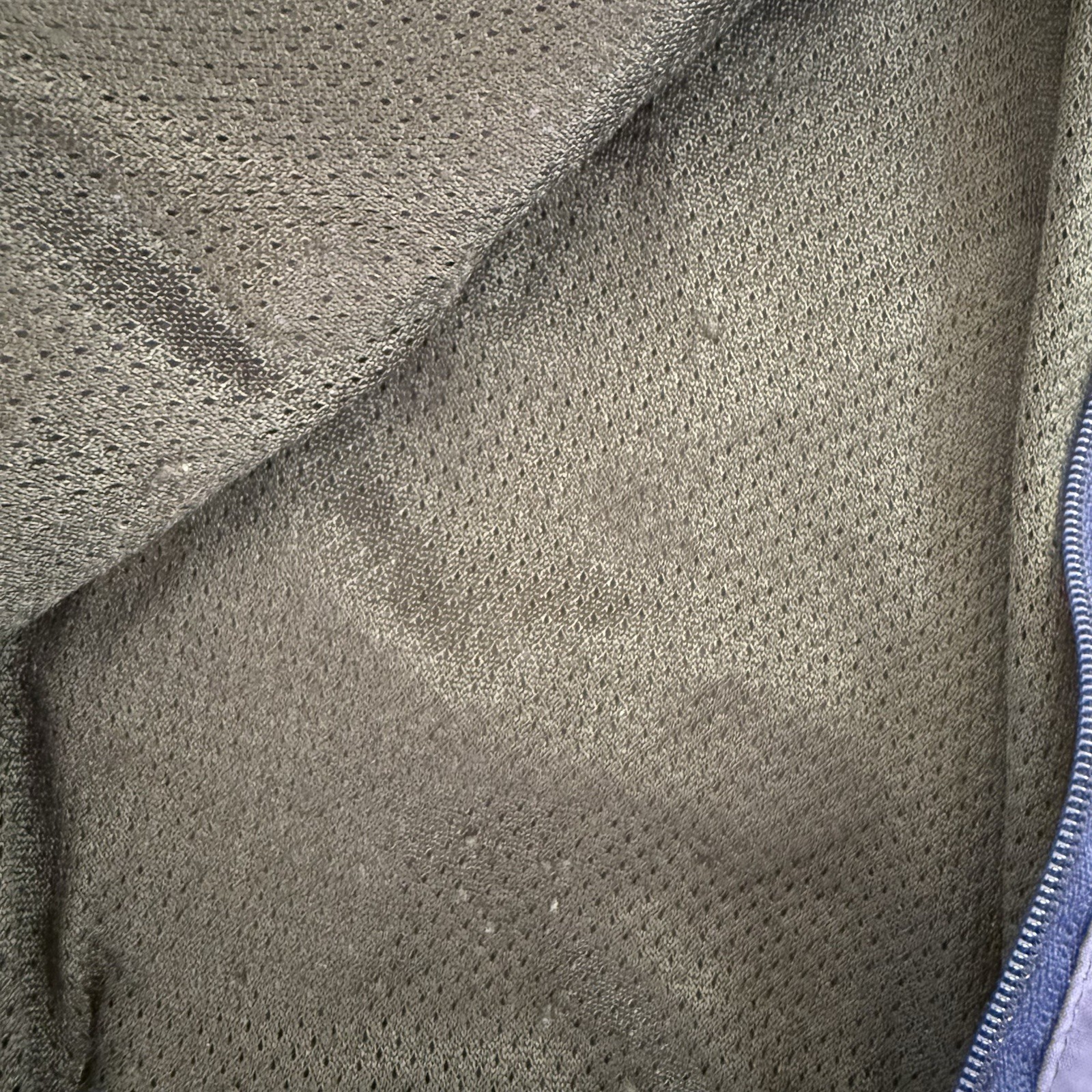 Picture 4 of 9