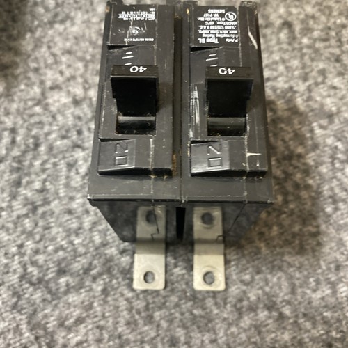 SIEMENS 2POLE 40 A 120/240V Bolt In CIRCUIT BREAKER NEW - Picture 3 of 5