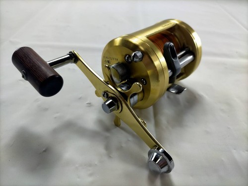 Shimano Calcutta PE Bonus 1000 Right Marine Spinning Reel Light Japan