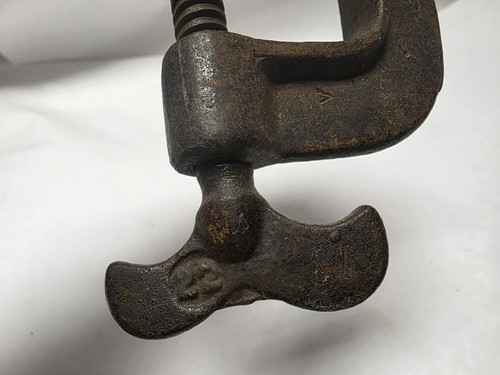 Vintage Unbranded #22 3" Steel C Clamp - Picture 6 of 10