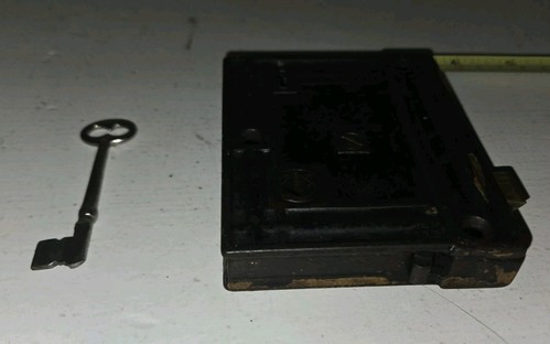 Antique Sargent & Co Cast Iron Working Rim Surface Lock With Key Circa 1883 - Picture 6 of 6