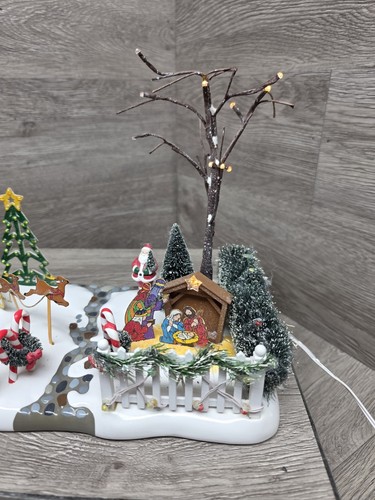 Department 56 D56 Snow Village Festive Front Yard #56.52506  - Picture 3 of 9
