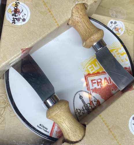 Disney Parks Cheese Serving Set  - Foto 1 di 10