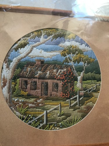 MyArt long stitch kit weathered settlers hut homestead bush gum tree Australia - Bild 2 von 4