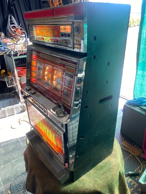 Vintage Oriental Universal Slot Machine Japan Works | eBay