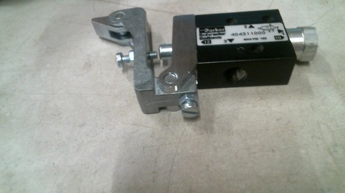 PARKER 404311000 POPPET VALVE W/TRIPPER 1/4 NPT 150PSI -FREE SHIPPING - Picture 2 of 4