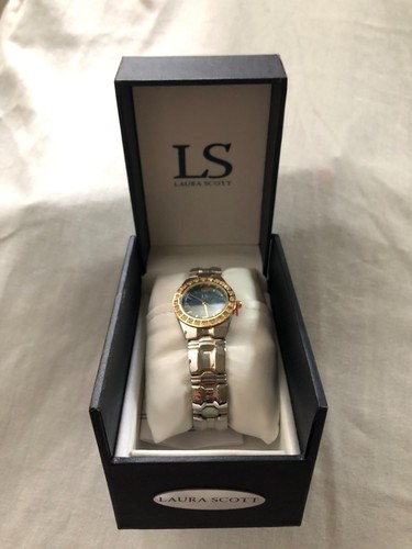 New Laura Scott Silvertone w Gold Face & Crystals battery operated Watch - Picture 2 of 12