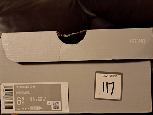 Girls Nike Air Force One 1 Low White Sneaker Shoes Size US 6.5 DH2920-111 - Picture 11 of 11