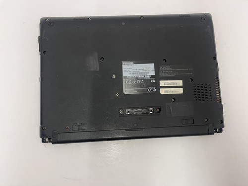 Toshiba Tecra A40 Laptop *** Spares / Repair / Needs Parts *** Tested to BIOS - Picture 10 of 11