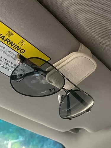 Auto Sonnenblende Brillenbox Sonnenbrille Clip Karte Ticket Halter Ständer Verschluss Neu - Video 1 von 1