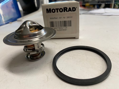 390-91K TH6867.90J 272335 9125406 2723351 TERMOSTATO S80 XC90 2.8 2.9 3.0 T6 - Foto 1 di 5