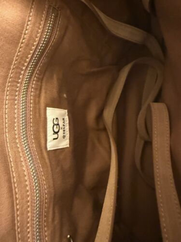 Bolso Shopper UGG X TELFAR Mediano Reverso -Natural. - Imagen 9 de 10