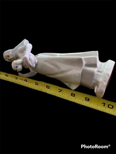 Casades Woman Lady Girl with Puppy Dog Spain Porcelain Figurine 9.5” - Picture 8 of 8