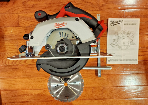 Milwaukee 2630-20 M18 Li-Ion 18V 6-1/2" Circular Saw (Bare Tool) - Picture 2 of 4