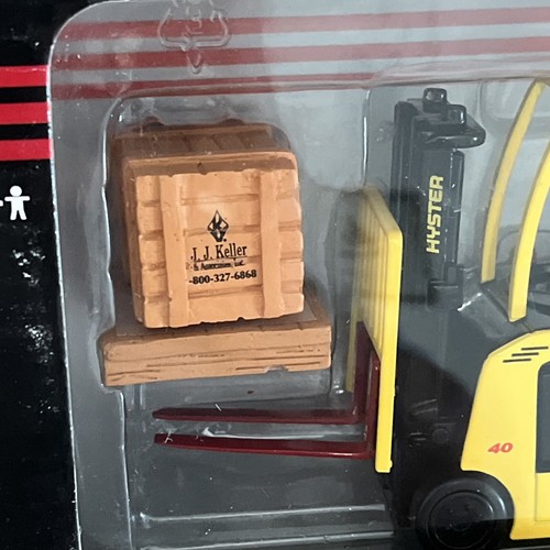1/30 Scale Hyster E40HSD Lift Truck - Picture 7 of 8