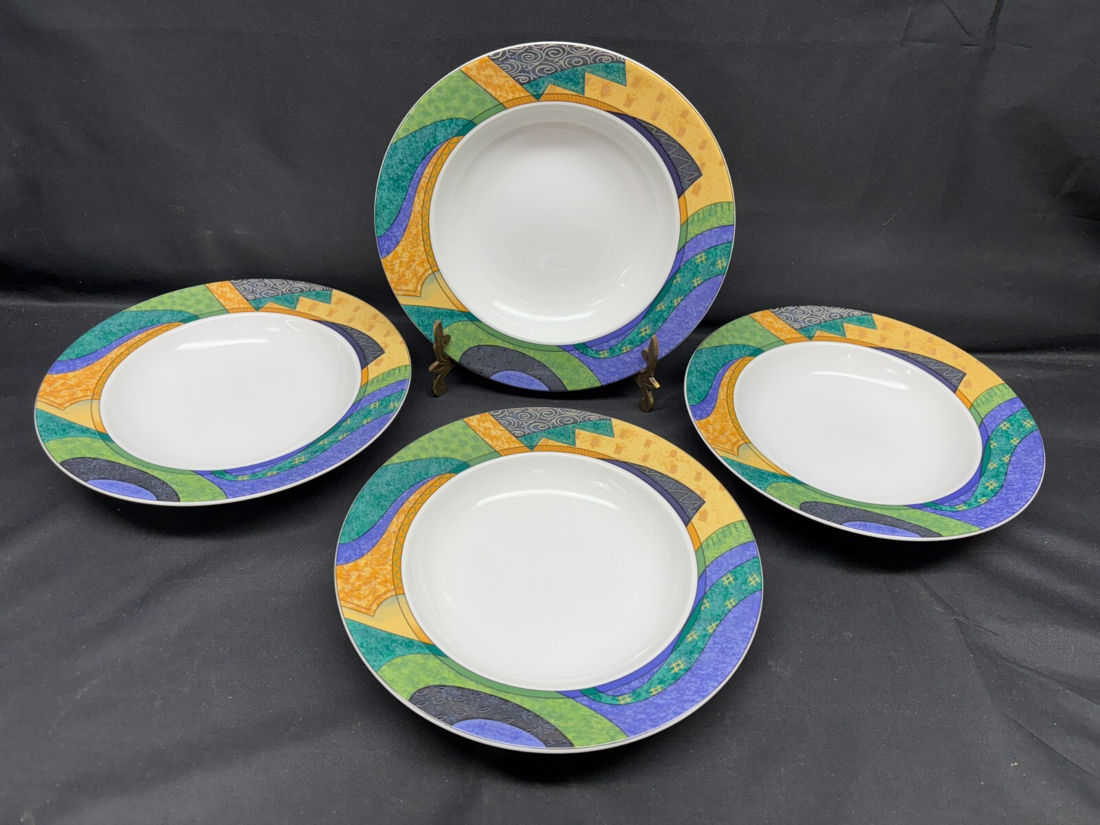 Of 4 ~ Pasta / Soup Bowls ~ 9"