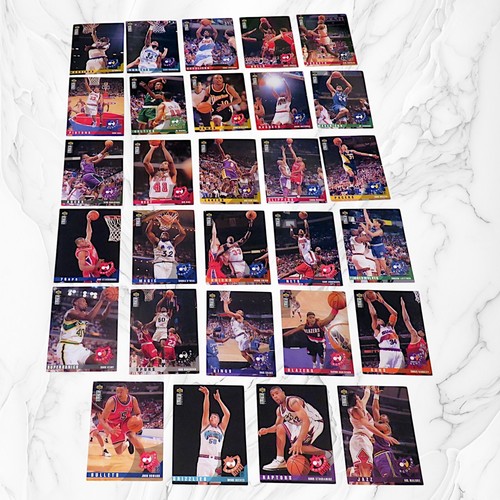 1996 Upper Deck Collector's Choice English/German Basketball Card Lot - Picture 17 of 18
