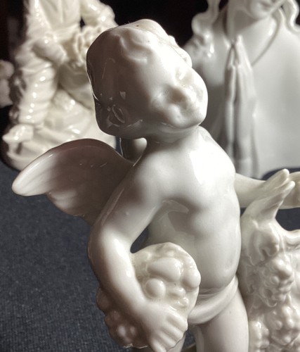 Dresden Angel Celebrating Grape Harvesting Autumn Figure Blanc De Chine 730C EUC - Picture 5 of 6
