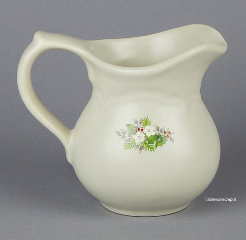 Pfaltzgraff CHRISTMAS HEIRLOOM, 12 oz, Creamer, MINT/UNUSED Condition! - Picture 2 of 4