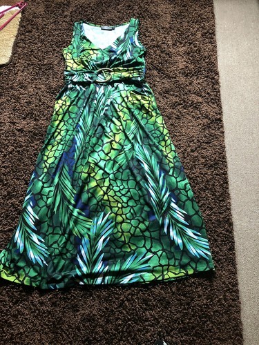 Maxikleid Gr. 38 , Grüntöne, wie neu, für kleinere Damen - Bild 2 von 5