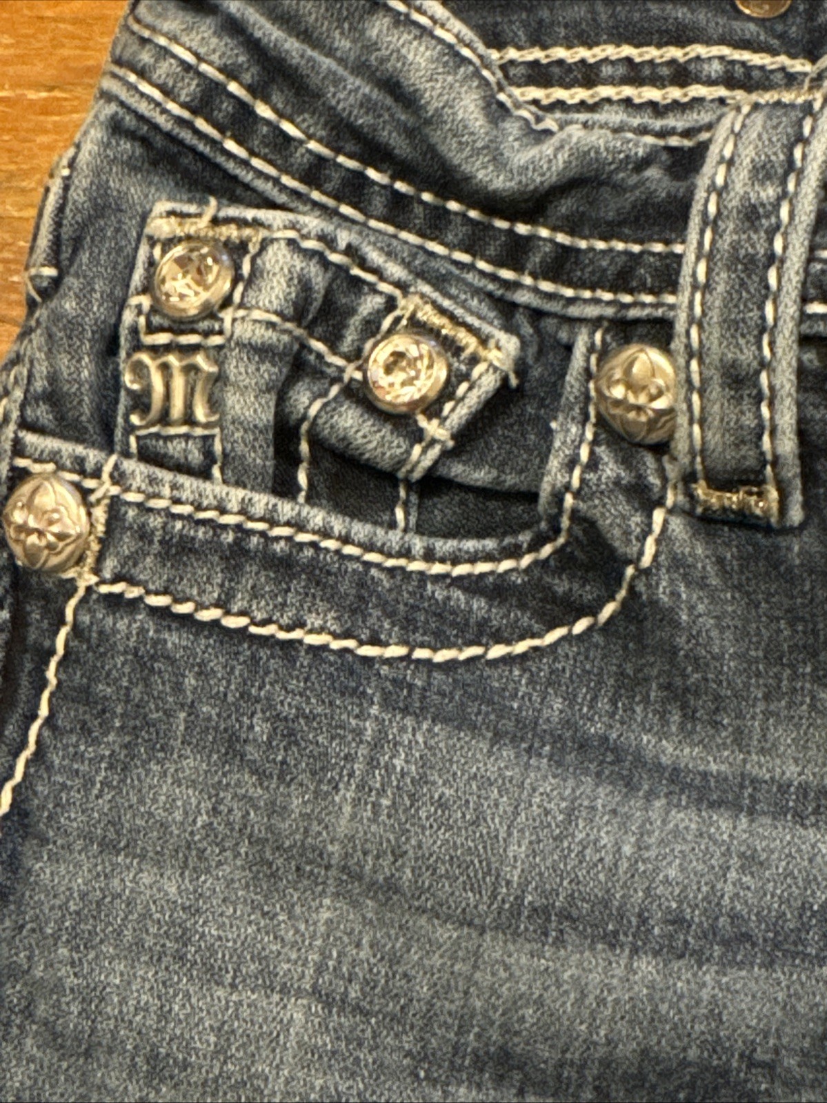 Picture 2 of 5