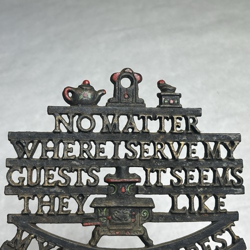 Vintage Wilton Cast Iron Trivet "...Serve My Guest...My Kitchen Bests” Country - Picture 5 of 7