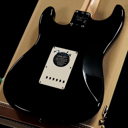 Fender Artist Series Eric Clapton Stratocaster 2006  Shibuya store