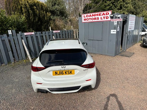 INFINITI Q30 1.5 d Sport - Picture 18 of 24