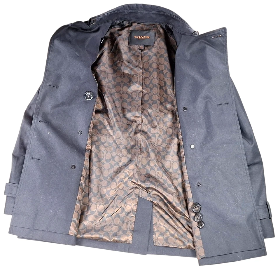 Chaqueta gabardina Coach corta negra para mujer MEDIANA doble pecho Foto 2 de 4