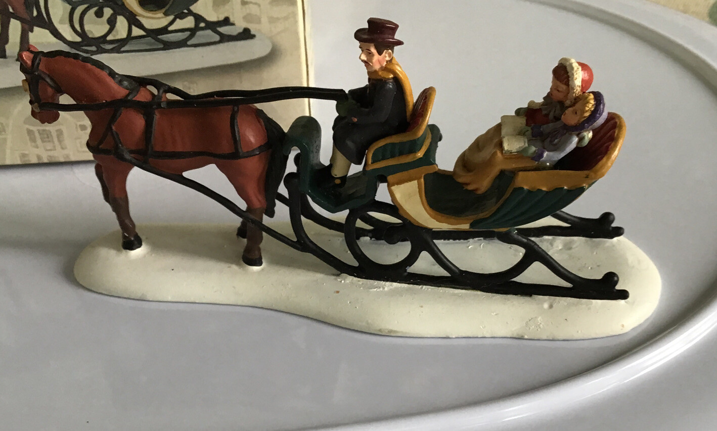 Department 56 Afternoon Sleigh Ride Seasons Bay Winter Accessories #53322 - Picture 2 of 5
