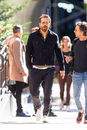 Ryan Reynolds Blue Leather Trucker Jacket for Men Pure Suede Custom Made - Picture 5 of 8