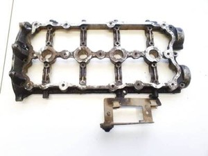 06d285b Zylinderköpfe und Kopfhauben (ROCKER VALVE COVER) für UK1852322-95