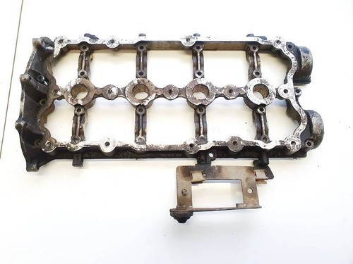 06d285b Zylinderköpfe und Kopfhauben (ROCKER VALVE COVER) für UK1852322-95