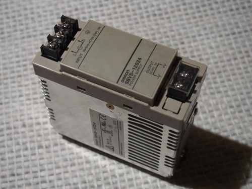 Alimentation OMRON S8VS-12024 in 100/240VAC out 24VDC 5A - Bild 1 von 5